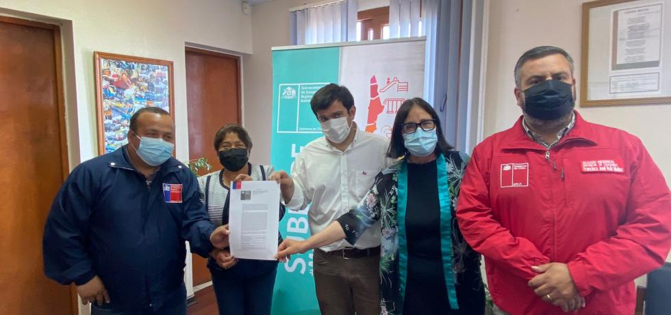 Asignan recursos para construir y reparar las deterioradas veredas de Pelluhue