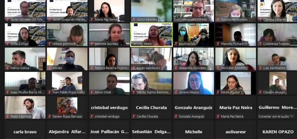 Más de 50 funcionarios del país realizaron diplomado gratuito en Sistemas de Información Geográfica Más de 50 funcionarios del país realizaron diplomado gratuito en Sistemas de Información Geográfica