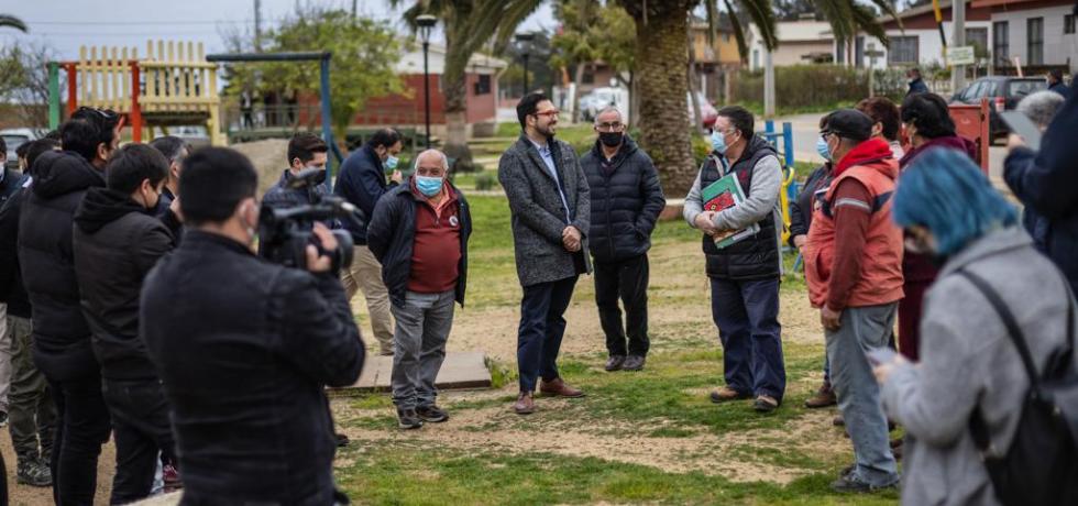 Vecinos y vecinas de El Tabo tendrán renovada cancha deportiva y área verde gracias a Subdere Vecinos y vecinas de El Tabo tendrán renovada cancha deportiva y área verde gracias a Subdere
