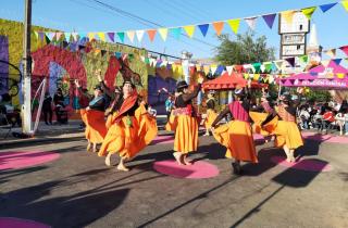 Gran carnaval marcó la jornada inaugural de icónicos murales en Estación Central